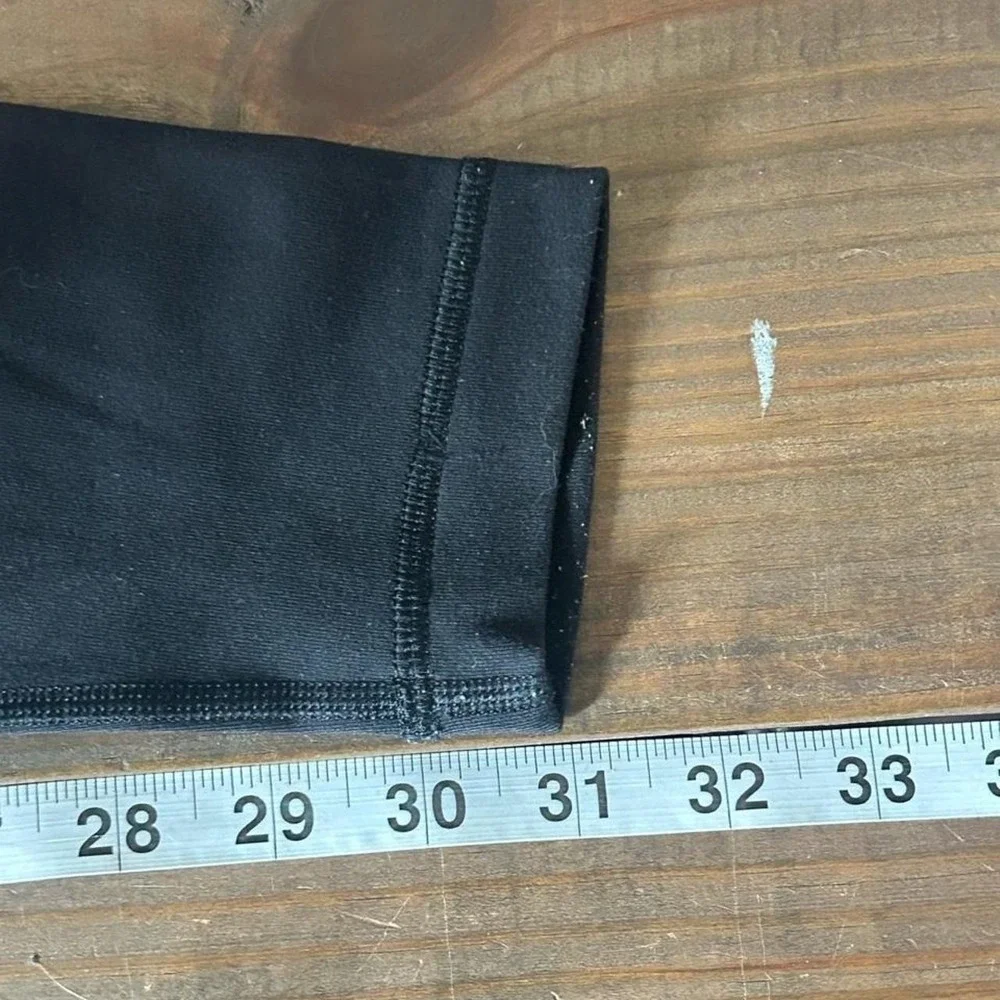 Lululemon black leggings size 6  31